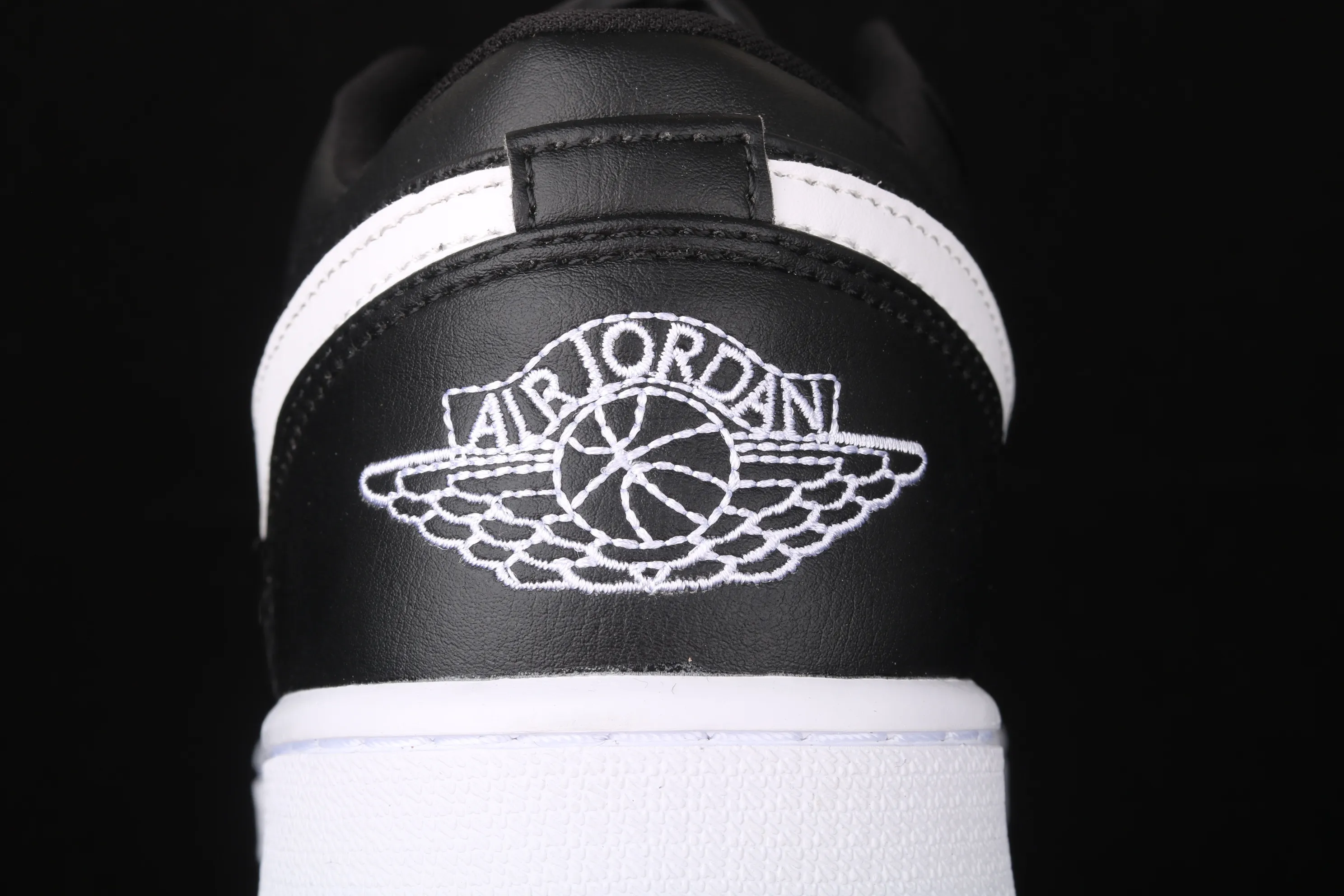 All categories Air Jordan Jordan series basketball shoes Air Jordan 1 Low Air Jordan 1 Low AJ1 Joe 1 low-top black and white cultural and leisure sports sneakers AO9944-001